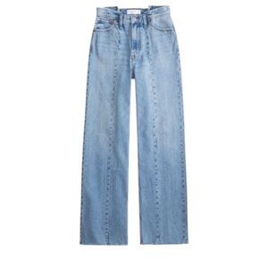 Abercrombie & Fitch High Rise Blue
Jeans